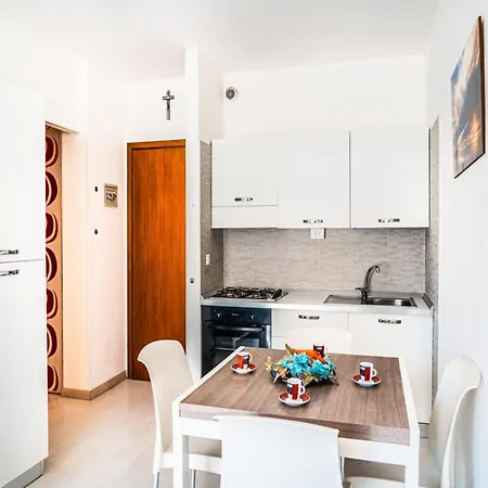 A Modern Flat A Stones Throw From The Appartamento Bibione