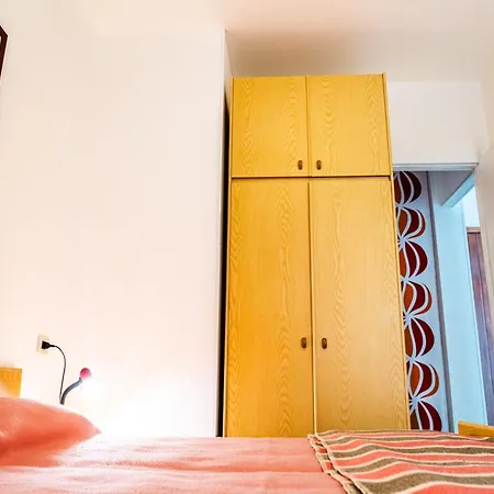 A Modern Flat A Stones Throw From The Lägenhet Bibione